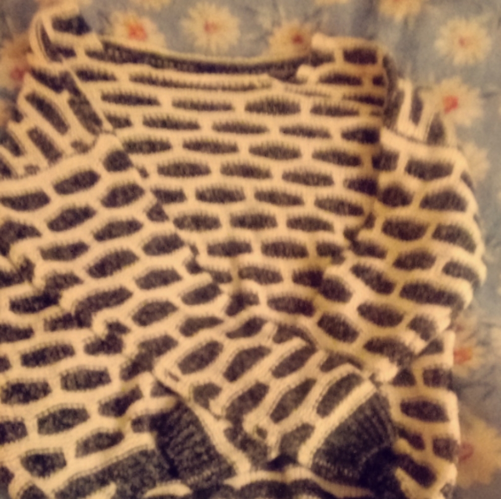 grey and white pattern sweater